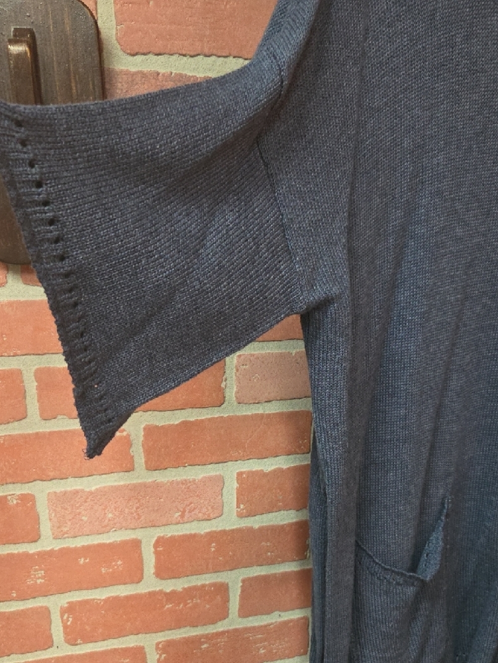 L Love Navy Knit Top Sz 2x - Picture 5 of 5